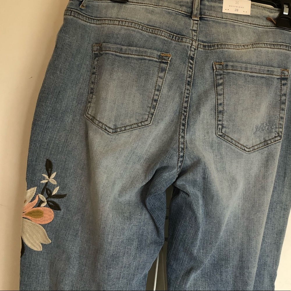 Caslon Brand New Embroidered Boyfriend Jeans💖 - Picture 5 of 14